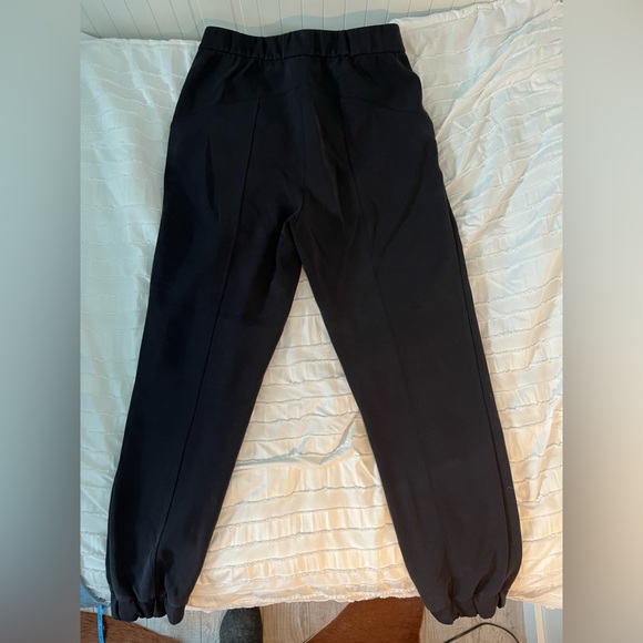 Lululemon - Sofstream pant - Picture 3 of 3